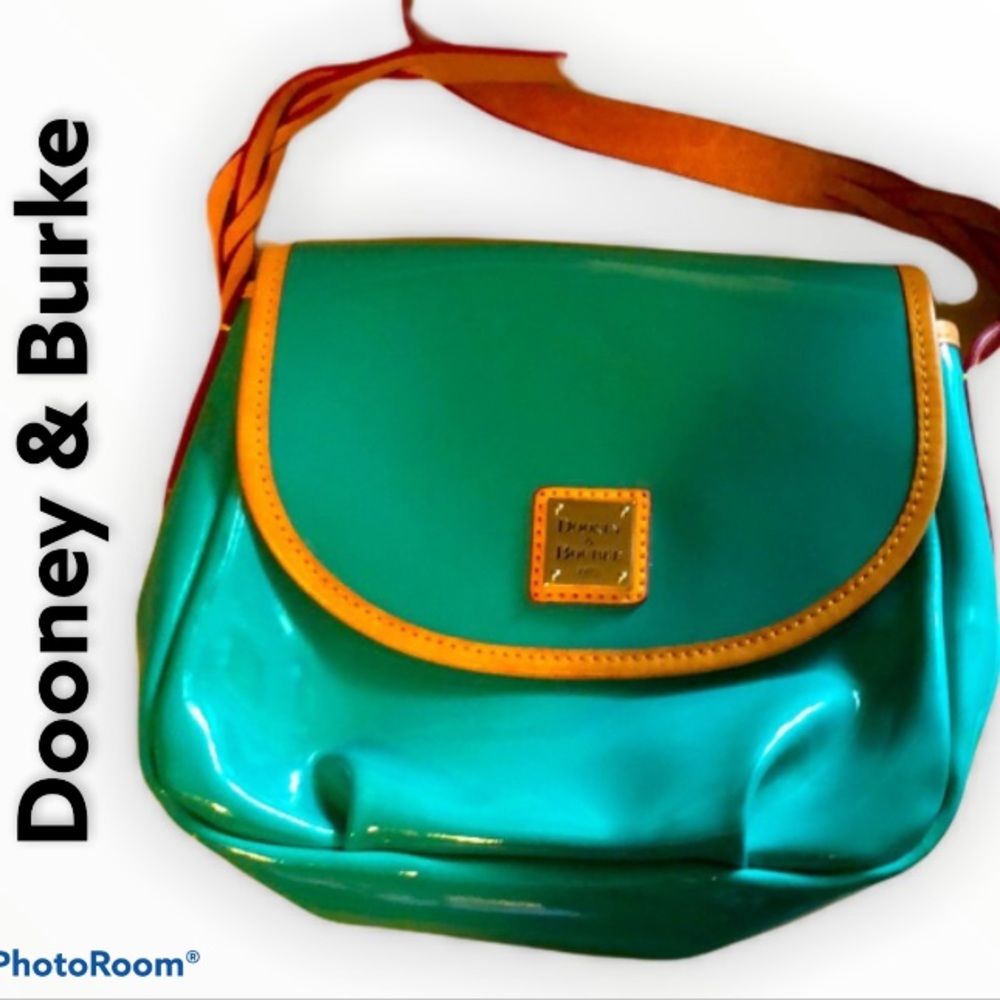 🔥DOONEY and BURKE🔥 L-crossbody 🔥🔥
